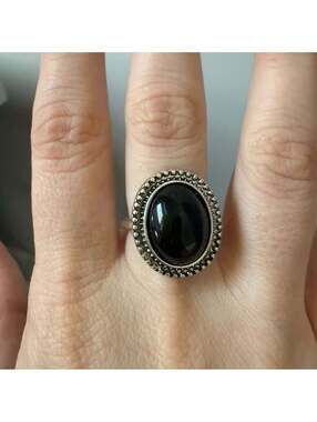 Elegant Black Stone Silver Ring size ~8
